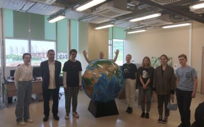 Учащиеся инженерных классов в рамках программы «Инношкольник» посетили частную космическую компанию «Спутникс» в Сколково